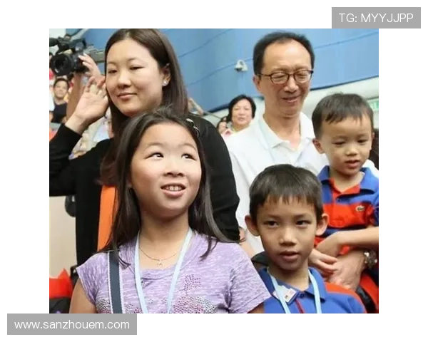 伏明霞这生活真让人心累，儿子都能败光她的“宝藏”真不简单