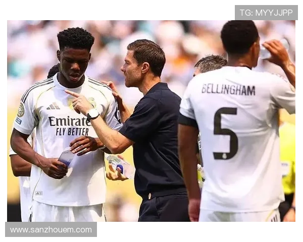 皇马更衣室权力重新分配逐步反映球队内部结构与竞争格局变化